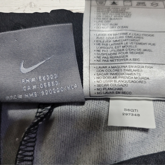 Nike Y2K Capri Pants with Mesh Stripe - Picture 5 of 7